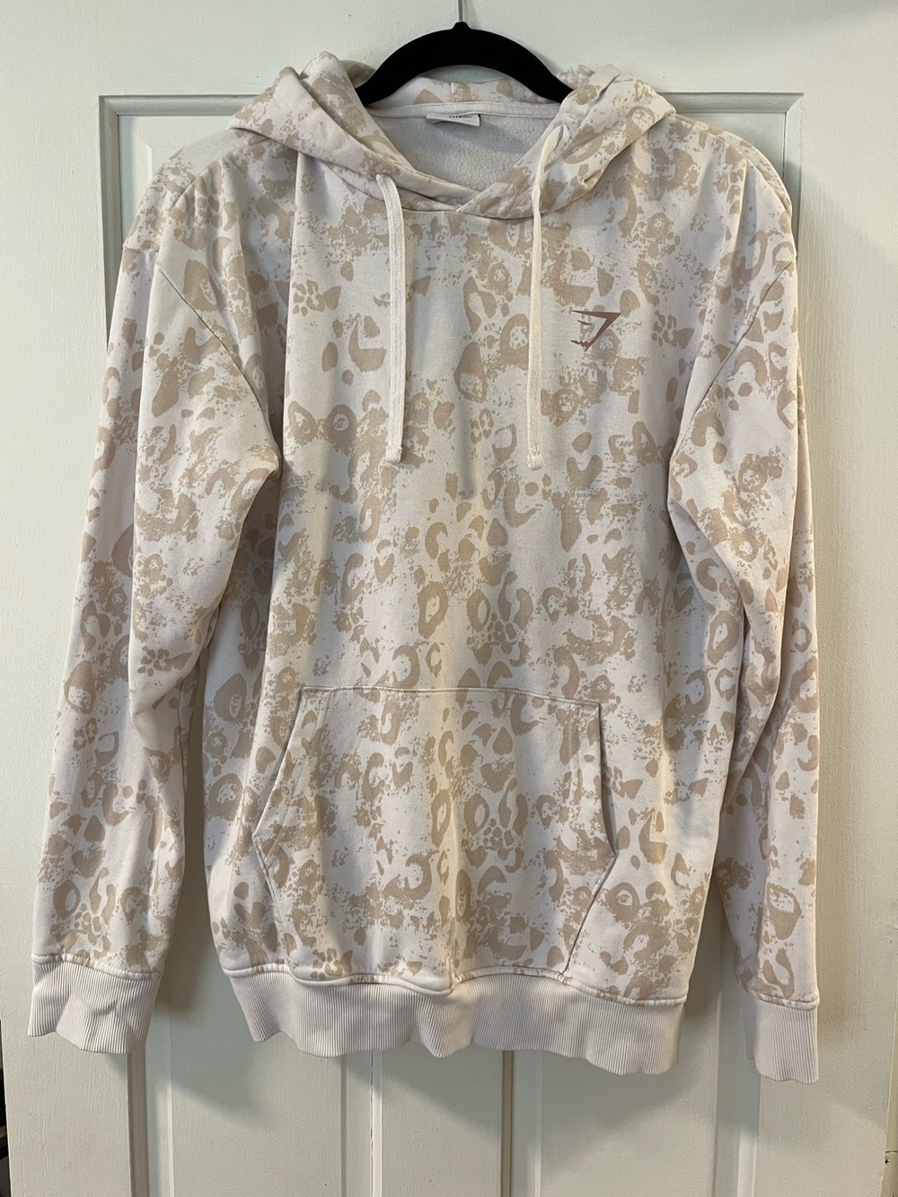 NWOT Gymshark Hoodie Leopard Camo Beige and White